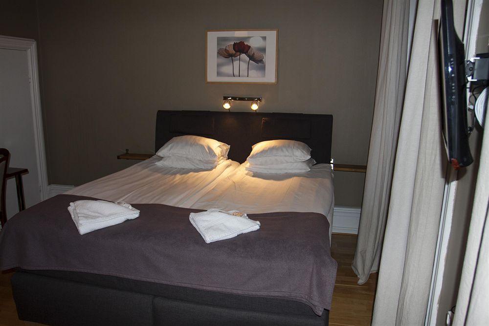 Hotell Goeta เออเรบรู ภายนอก รูปภาพ