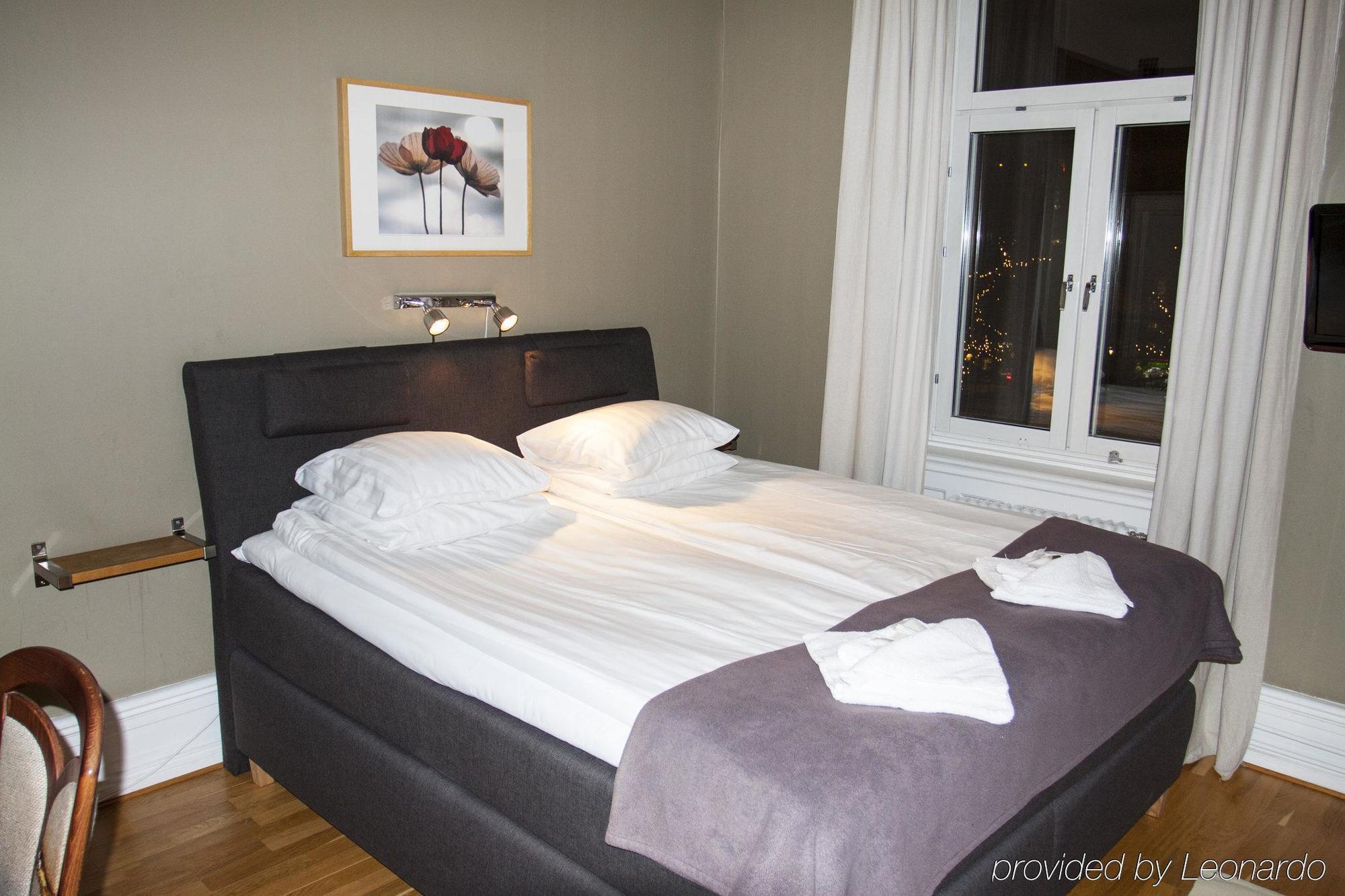 Hotell Goeta เออเรบรู ภายนอก รูปภาพ