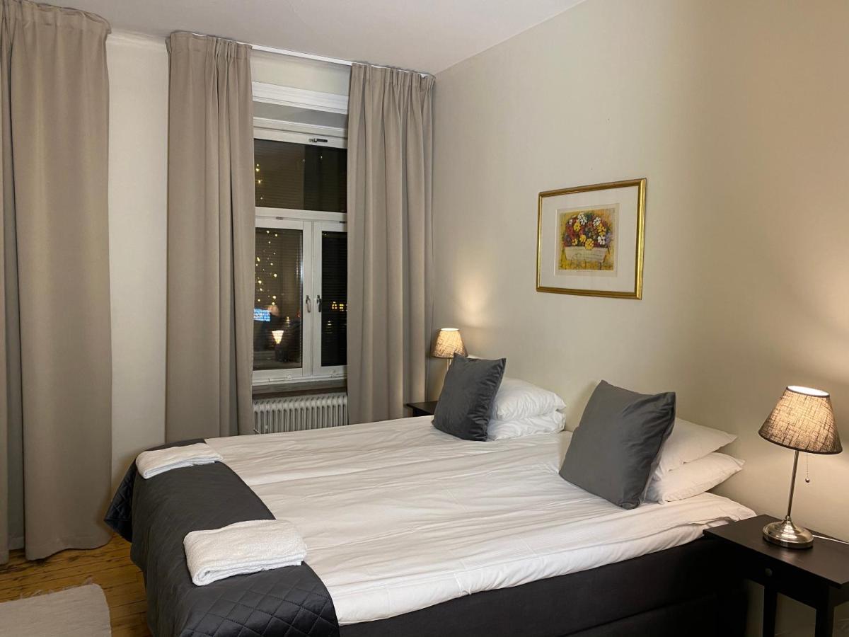 Hotell Goeta เออเรบรู ภายนอก รูปภาพ