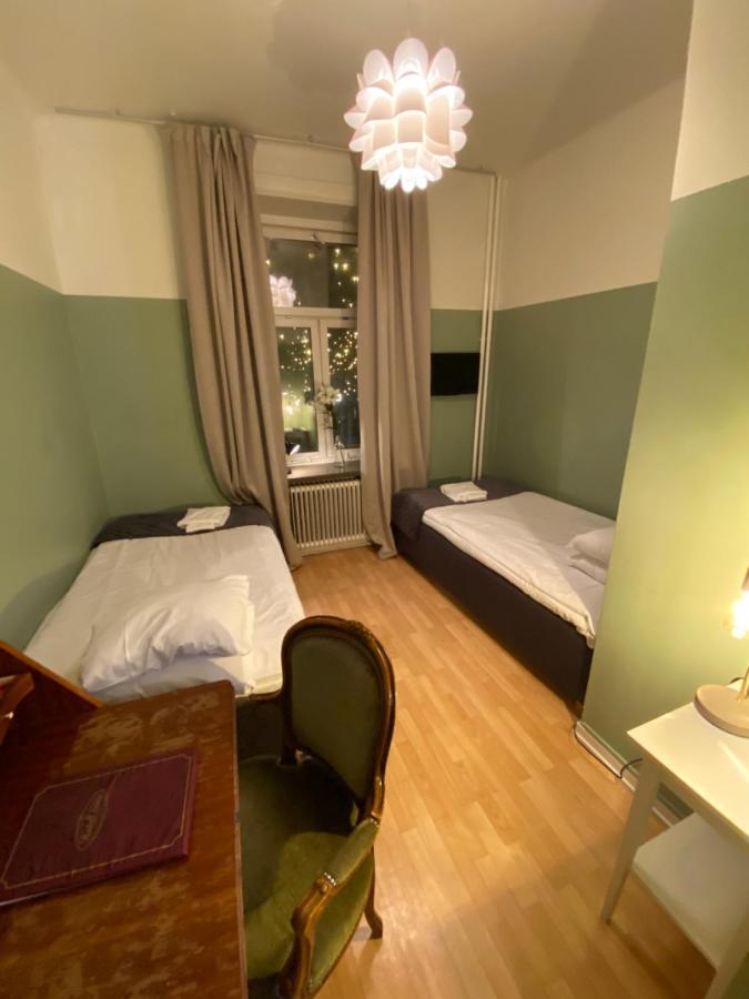 Hotell Goeta เออเรบรู ภายนอก รูปภาพ